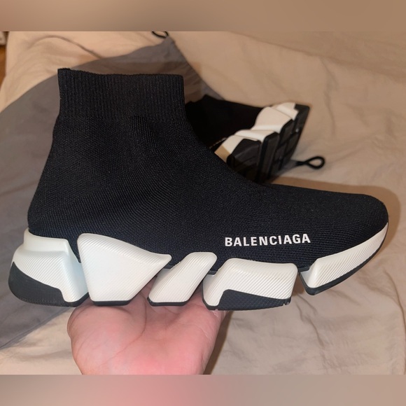Balenciaga Knit Speed Sneaker - Picture 3 of 5
